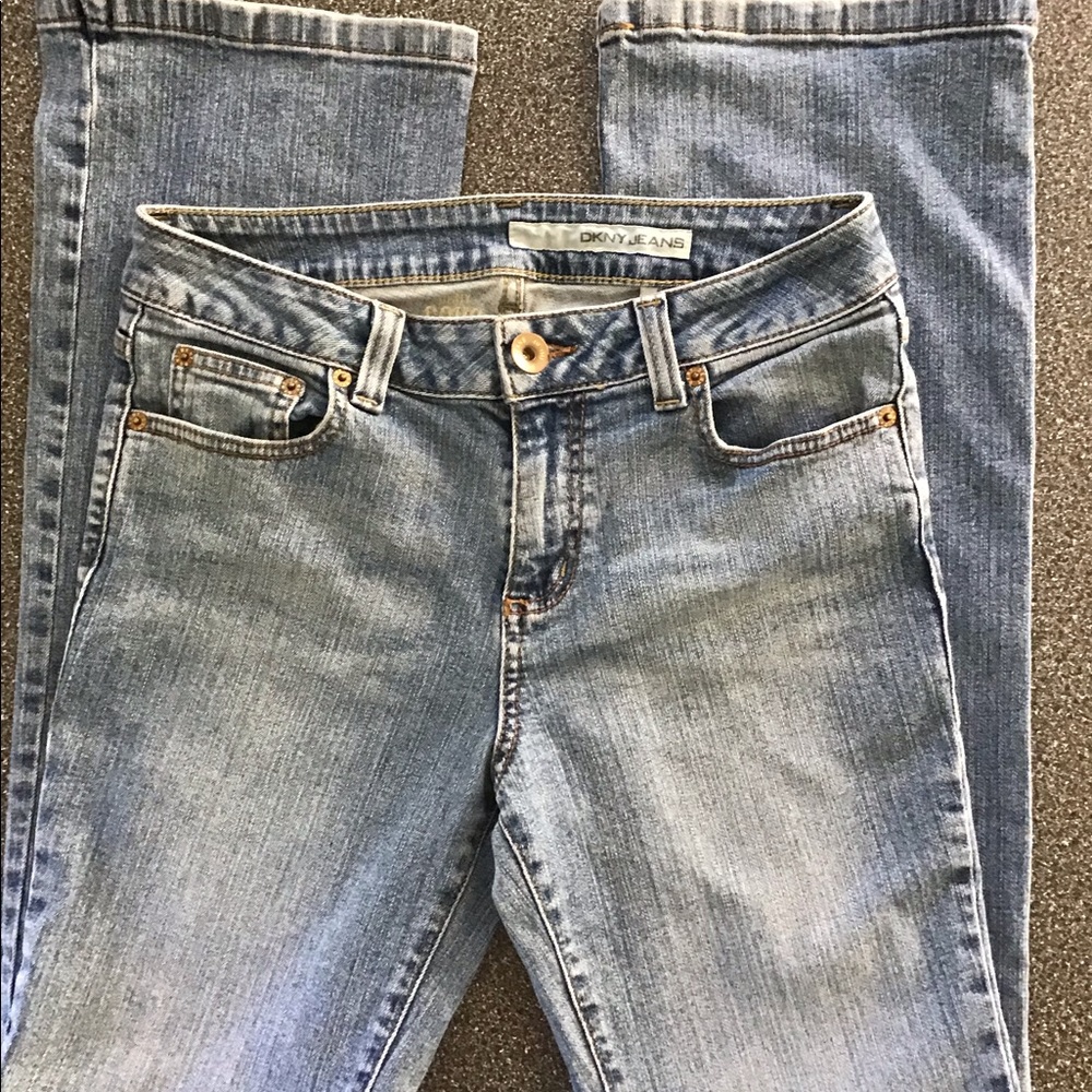 DKNY Women’s Jeans Size 6R - Picture 2 of 4